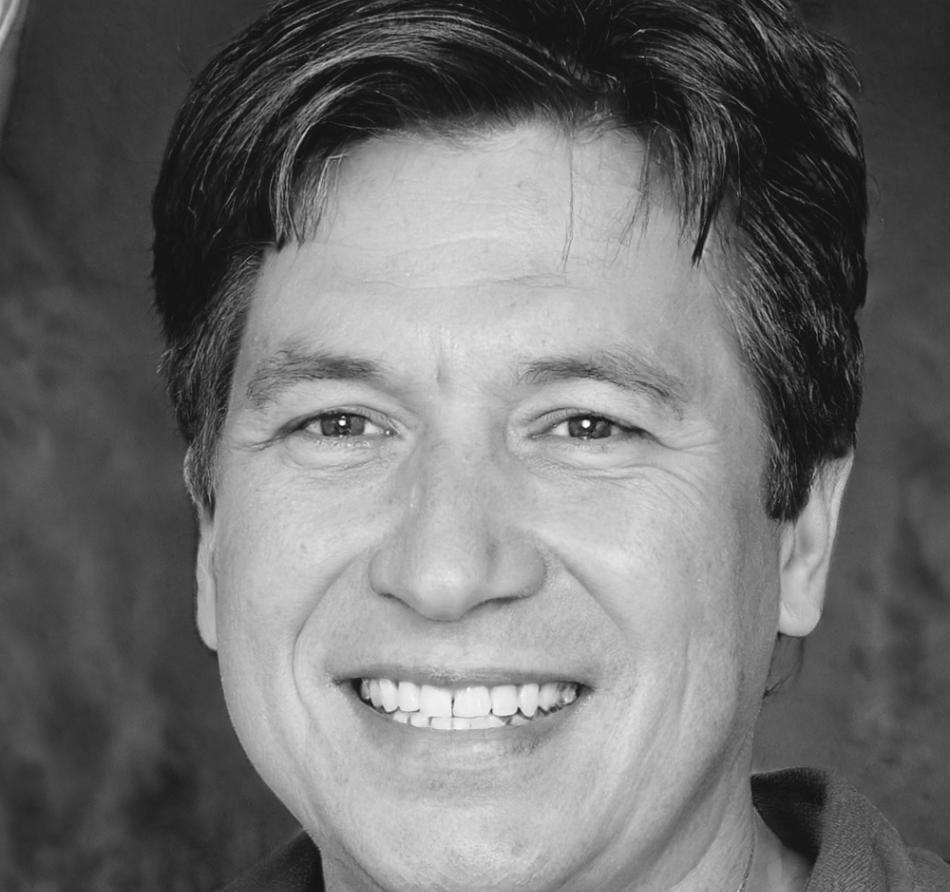 Dimitri Vaughn, Financial Planning Director at quorentilava